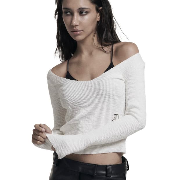 오도어 브이넥 니트 슬림탑 화이트 vneck knit slim top