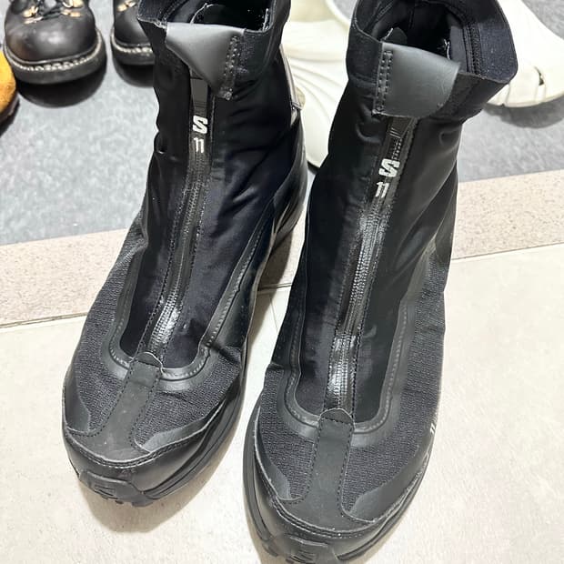 살로몬 11by 보리스비잔사베리 블랙