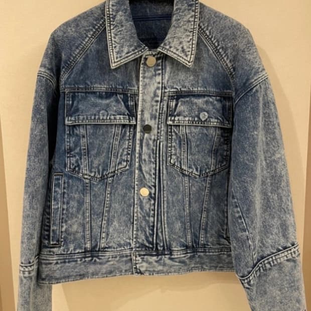 (구매)(44~46) 우영미 22ss 크롭 데님자켓