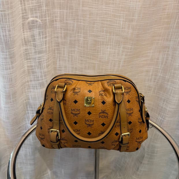 정품 MCM 황토 비세토스 토트백    