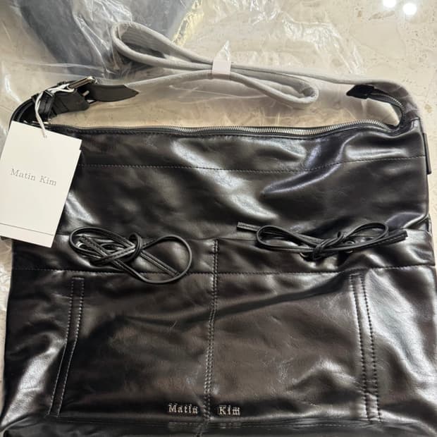 마뗑킴 크로스백 블랙 새상품