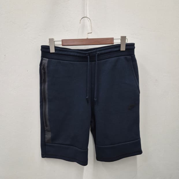 나이키 테크 플리스 반바지 L