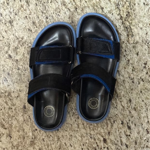 드리스반노튼 샌들 41