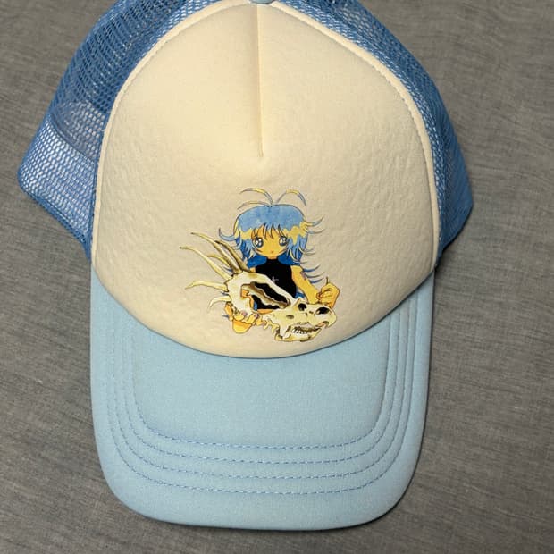 유민하 엔젤 트러커타입 메쉬캡 볼캡