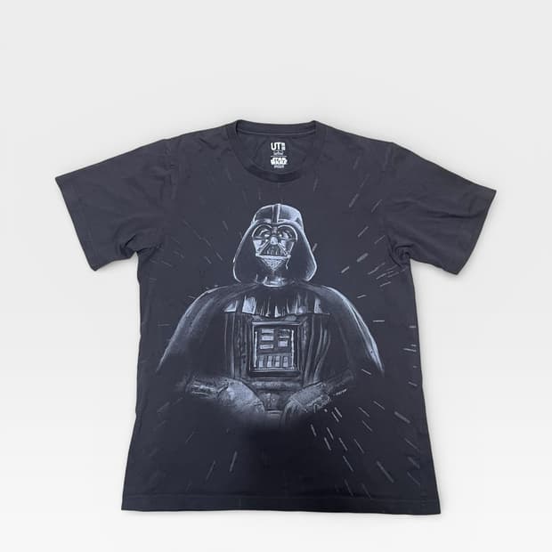 Uniqlo - 다스베이더 티셔츠 (S 추천)