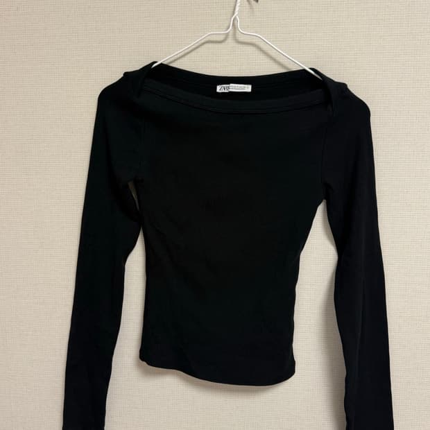 자라 보트넥 티셔츠 블랙