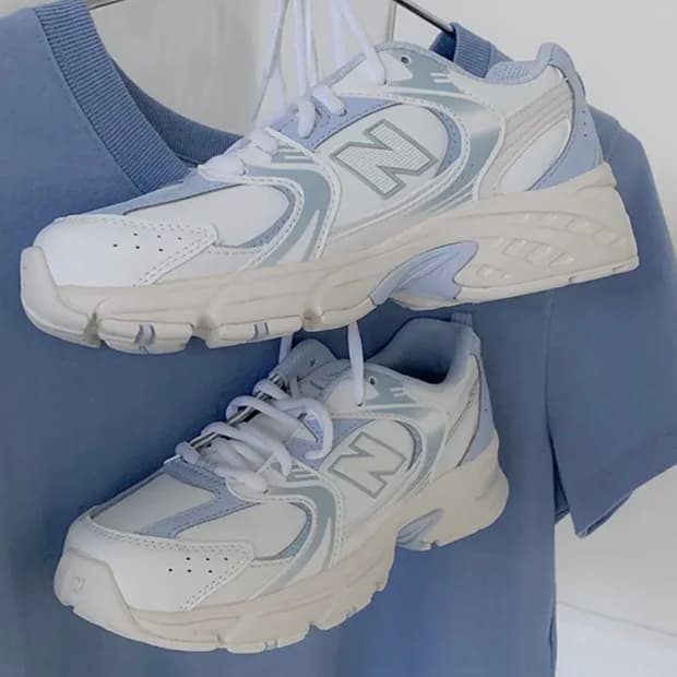 뉴발란스530 화이트스카이블루 255사이즈