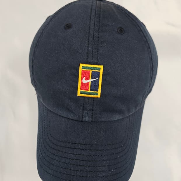 나이키테니스코트모자