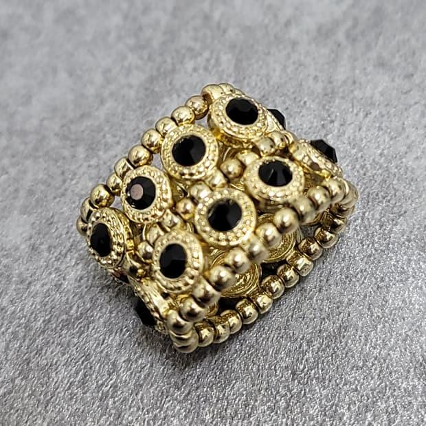 unique ring