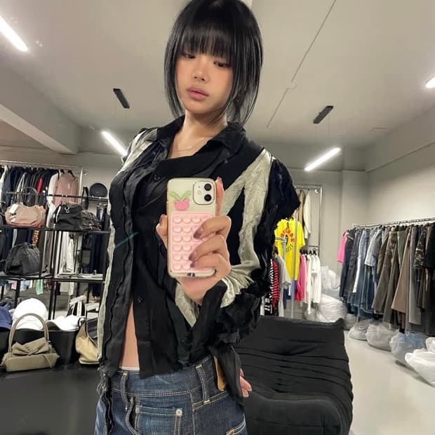 TOGA PULLA rough cutting line shirt