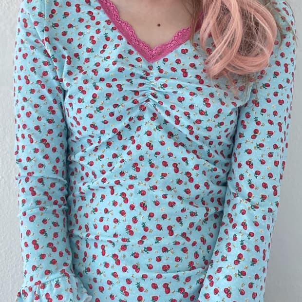 샵페어리 faerie litte strawberry lace top
