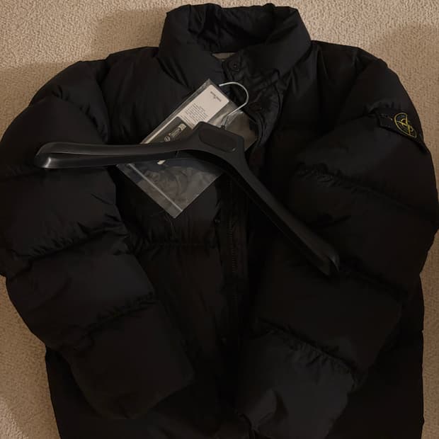 스톤아일랜드 25fw 크링클랩스 패딩 M