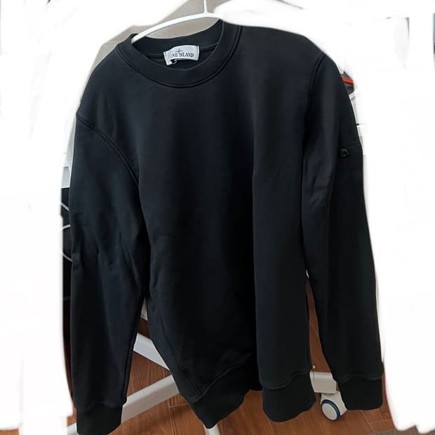 스톤아일랜드 맨투맨s