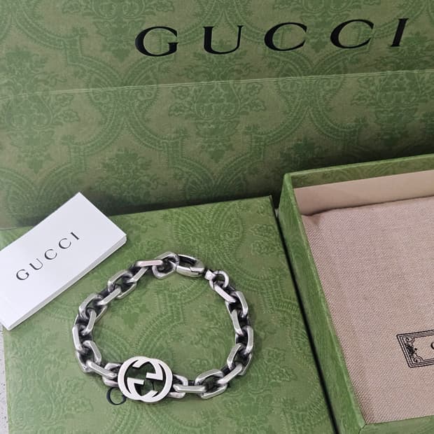 구찌 인터로킹 G 와이드 팔찌 17사이즈 [정품]