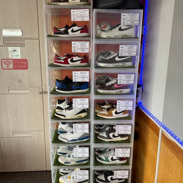 (정품)나이키 덩크로우,에어포스,조던 로우 하이,조던1,3,4 판매합니다