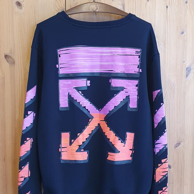 95/77.Off White 마커애로우 맨투맨(공용)