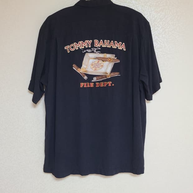90s 93년 토미 바하마 빈티지 실크 오버핏 블랙 반팔 셔츠