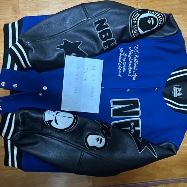 베이프 네이버후드 바시티 블루