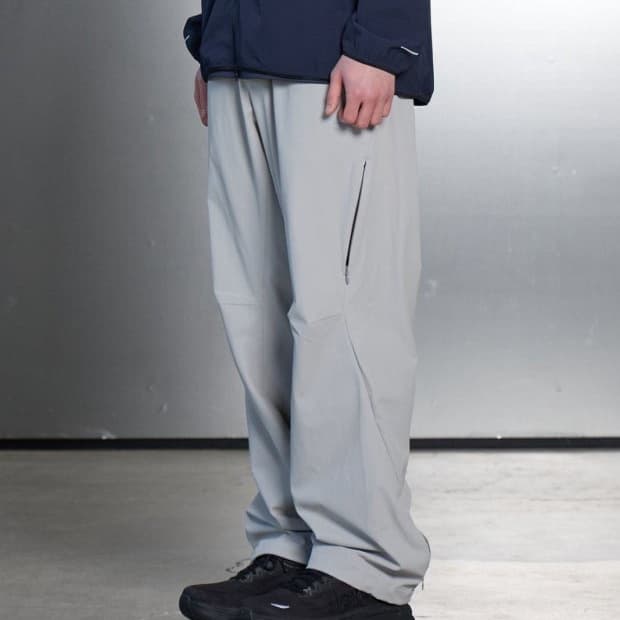 고요웨어 벤틸레이션 커브드 팬츠 등산바지 L 사이즈 팝니다