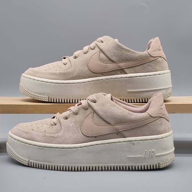 나이키 에어포스1 세이지로우 여성운동화230 