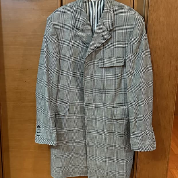 톰브라운 체스터필드 코트