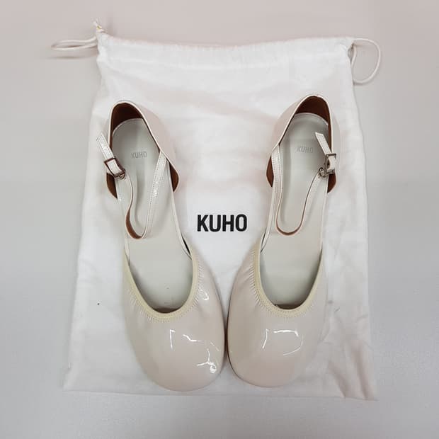 구호 KUHO 에나멜  로우힐  슬링백 250사이즈