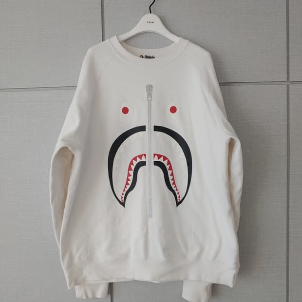 [2XL] 베이프 샤크 맨투맨 화이트