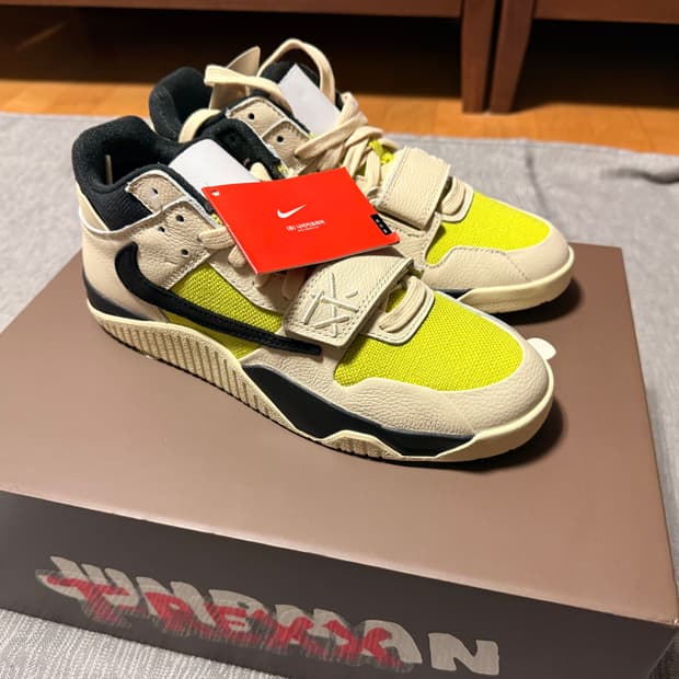 조던 x 트래비스 스캇 점프맨 잭 TR 브라이트 캑터스