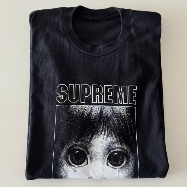 슈프림 x 마가렛 킨 티어드롭 L