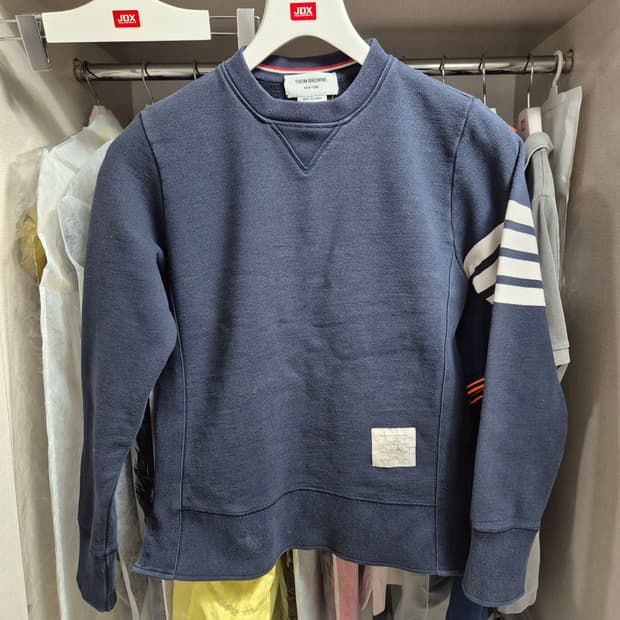 정품 톰브라운 맨투맨 2 네이비