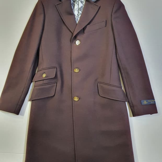 비비안웨스트우드 브라운컬러 코트