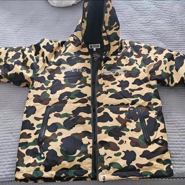 베이프 황계 고어텍스 다운자켓 XXL