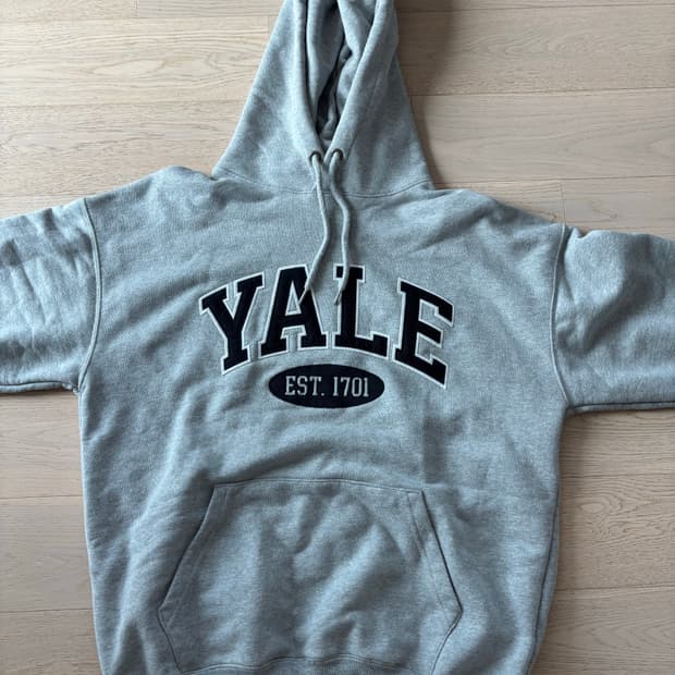 예일 후드티