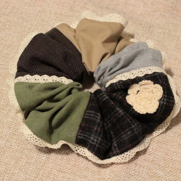 핸드메이드 빈티지 업사이클링 패치워크 스크런치