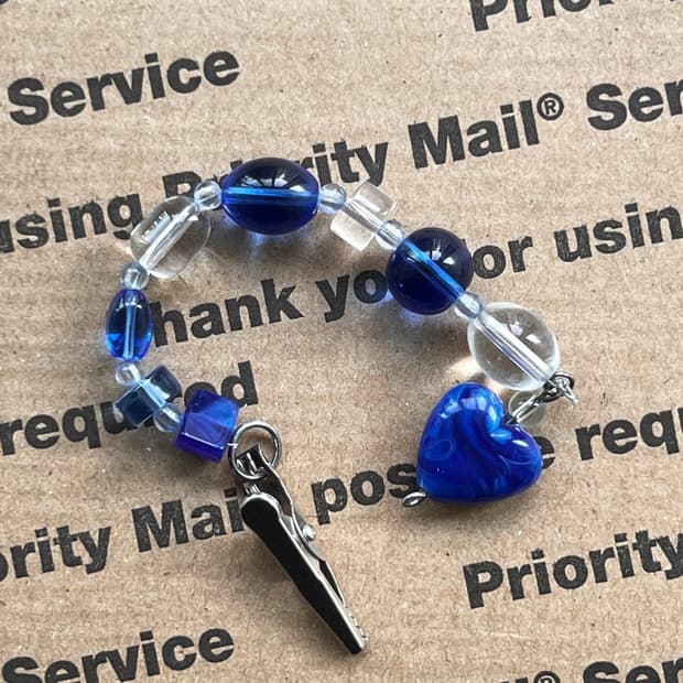 90s vtg Blue Heart Beads Keyring