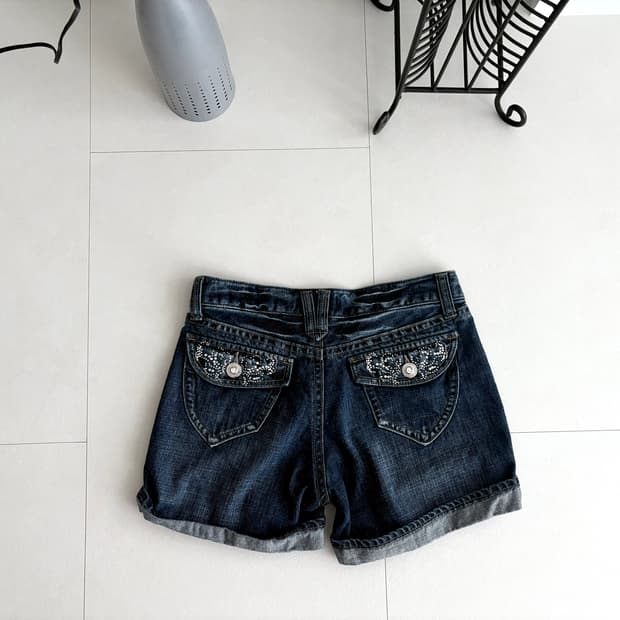 Y2K denim shorts