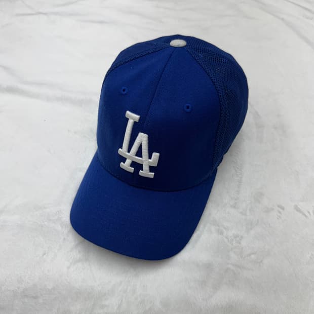 MLB LA 로고 트러커 캡