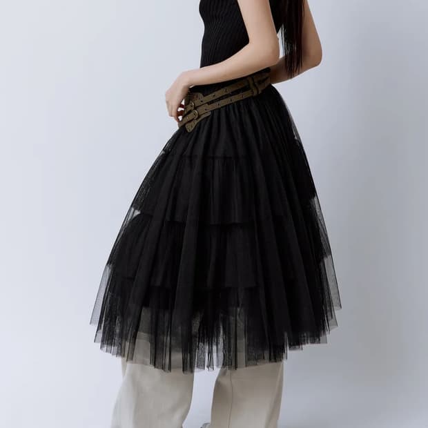 러프넥 volume tulle skirt 볼륨 튤 미디스커트