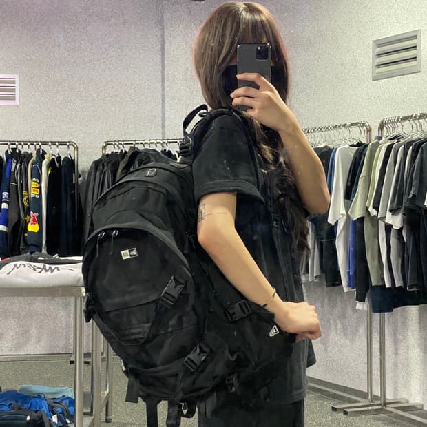 뉴에라 블랙 데일리 백팩 B2478