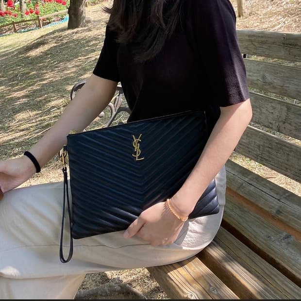 입생로랑 생로랑 뉴미듐 클러치/클러치백 정품S급(보증서O)