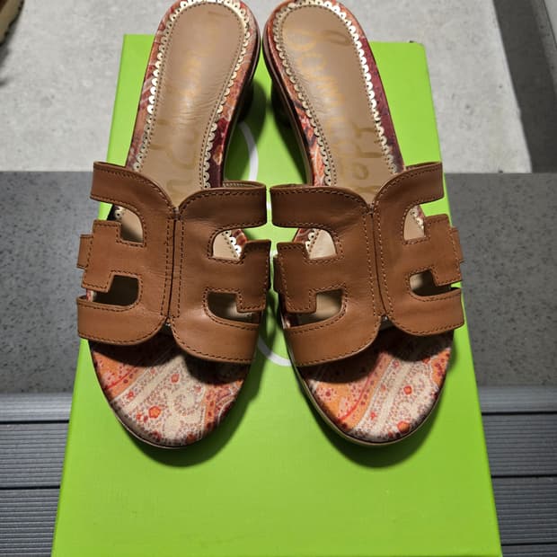 샘아델만  물 샌들us5