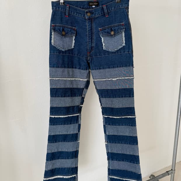 Livre claire 킨키 팬츠