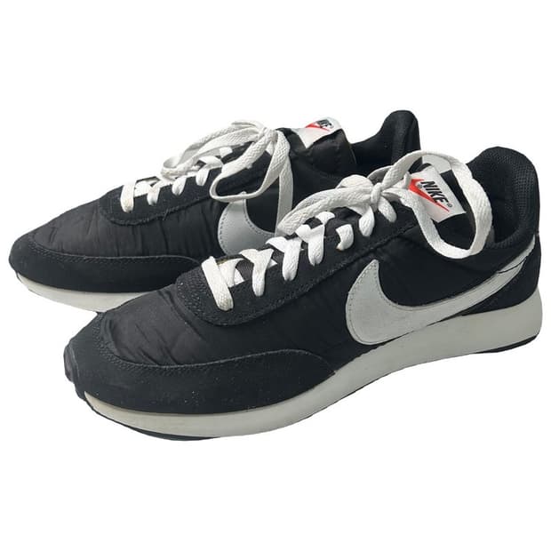 나이키 에어 테일윈드 79 블랙 화이트 270