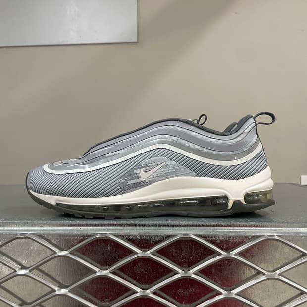 나이키 에어맥스 97 울트라 17 울프 그레이 265