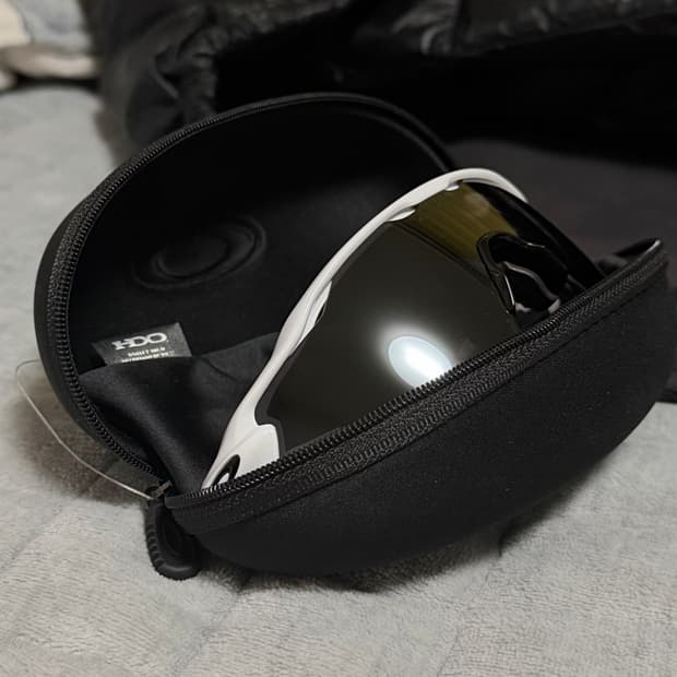 오클리 레이다 EV 패스 프리즘 편광 블랙