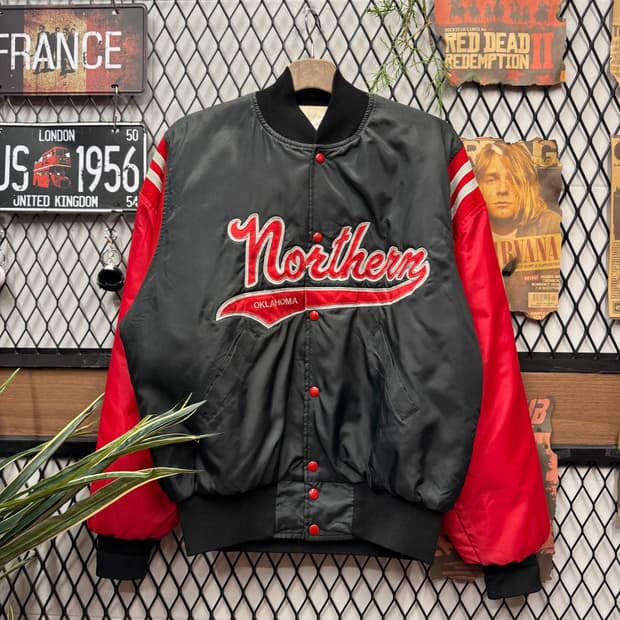 90s USA VINTAGE 바시티 자켓 자수 포인트 블랙 레드 배색