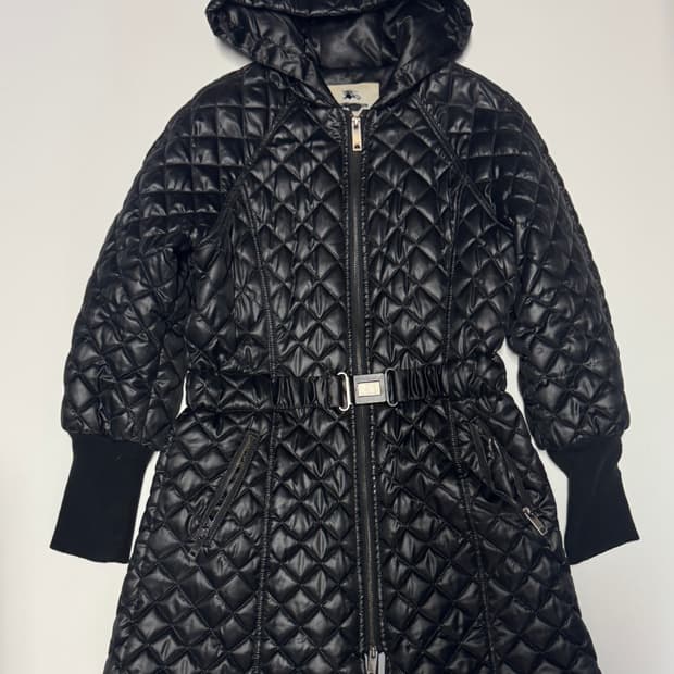 여성 버버리 런던 커스텀 다이아몬드 퀄팅 롱 후드 자켓 S