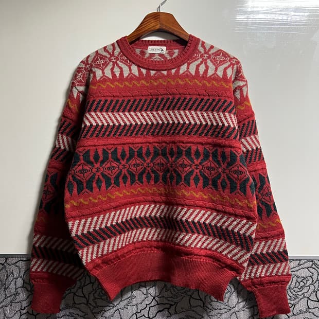 빈티지 트로이브로스 패턴 스웨터