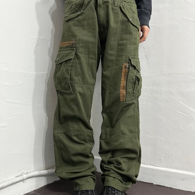 dominate khaki cargo pants