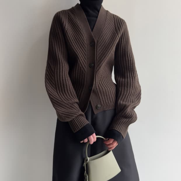 로우클래식 니트 가디건